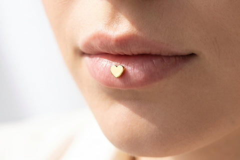 Lippenpiercing Herz