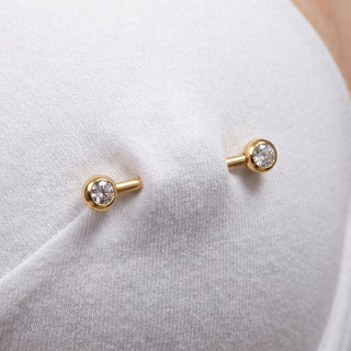 Titanium Nipple Piercing zirconia Internally Threaded – getragen